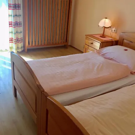 Schmautz & * Miklauzhof