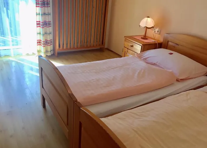 Schmautz & * Miklauzhof